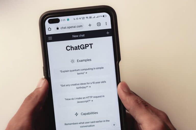 AI chatbots now remember your preferences and past chats